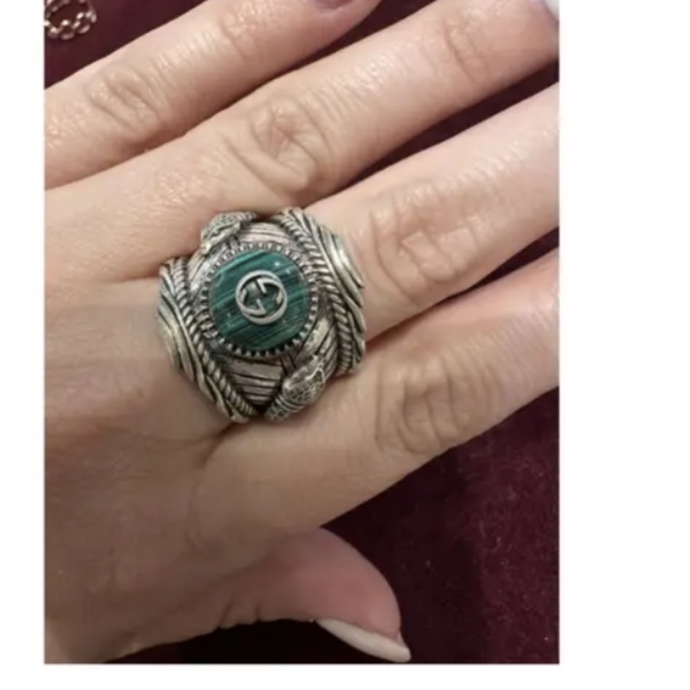 Gucci ring